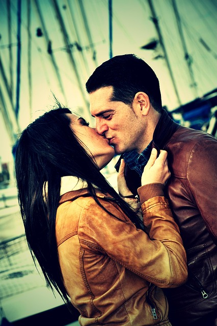 AirPods pairing and audio troubleshooting video preview Ireland